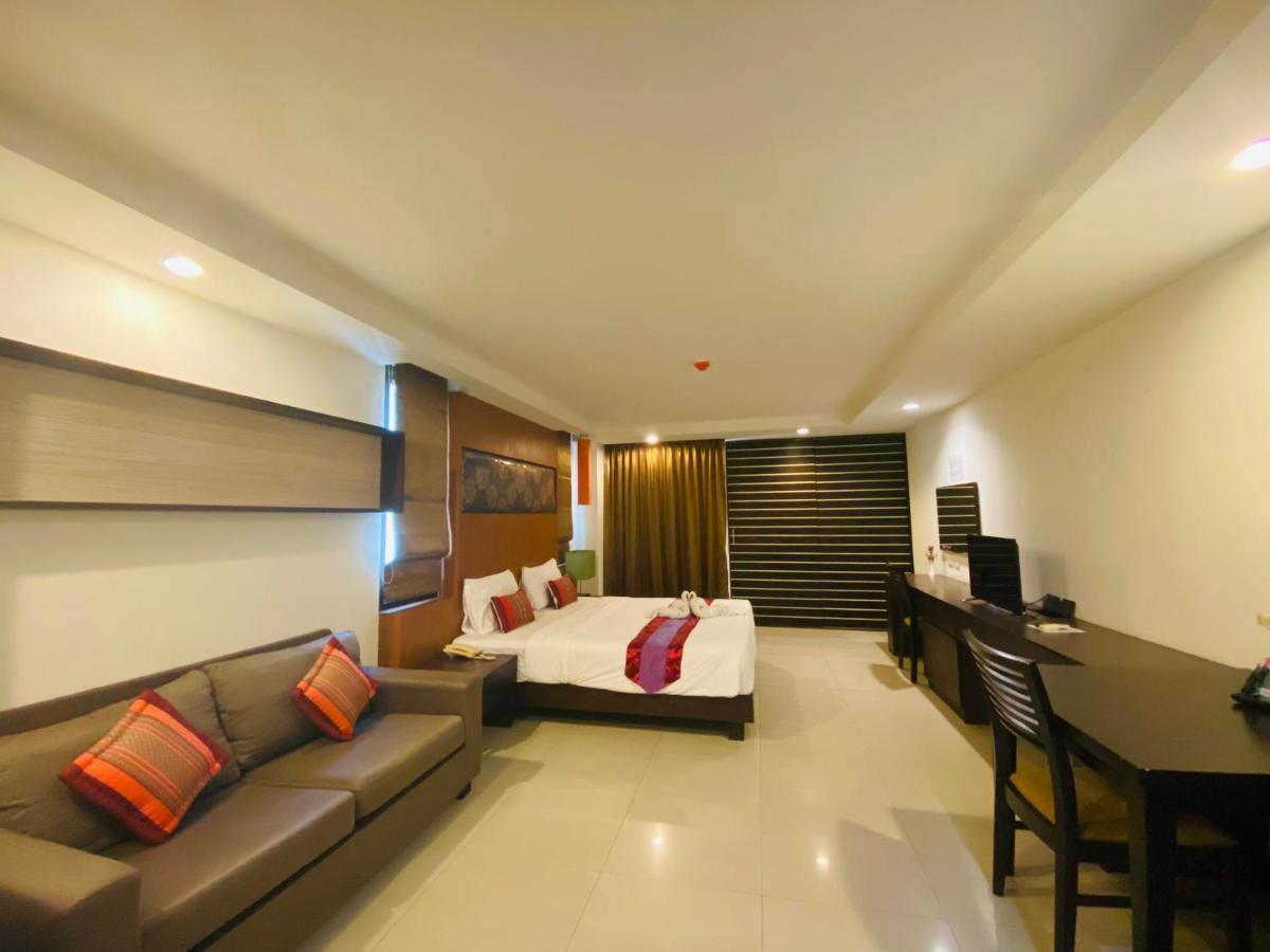 Tycoon Suite By Goad Avadhess Hospitality 1Km Walking Street Pattaya Beach Exterior photo