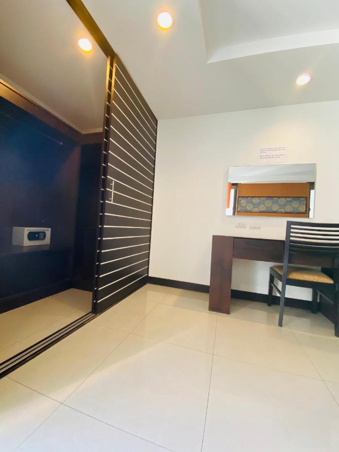 Tycoon Suite By Goad Avadhess Hospitality 1Km Walking Street Pattaya Beach Exterior photo